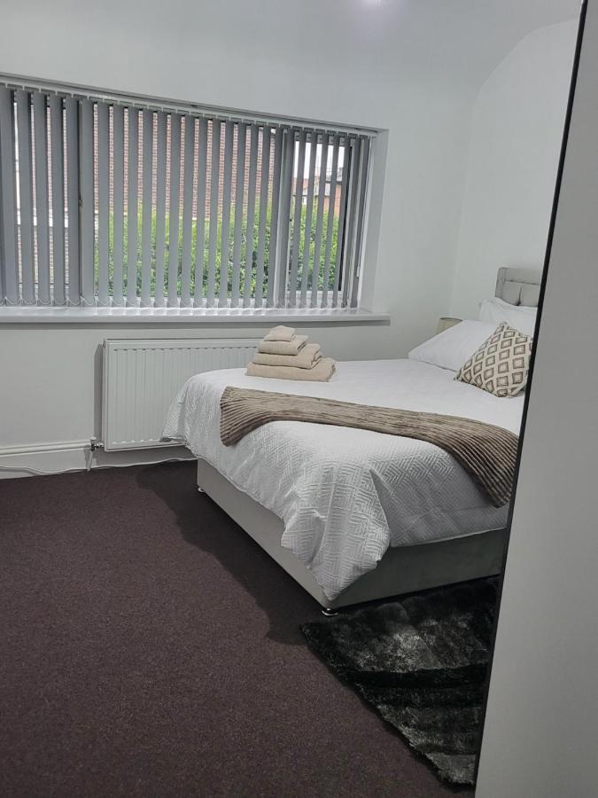 Spacious & Cosy Holiday Home In Mánchester Exterior foto