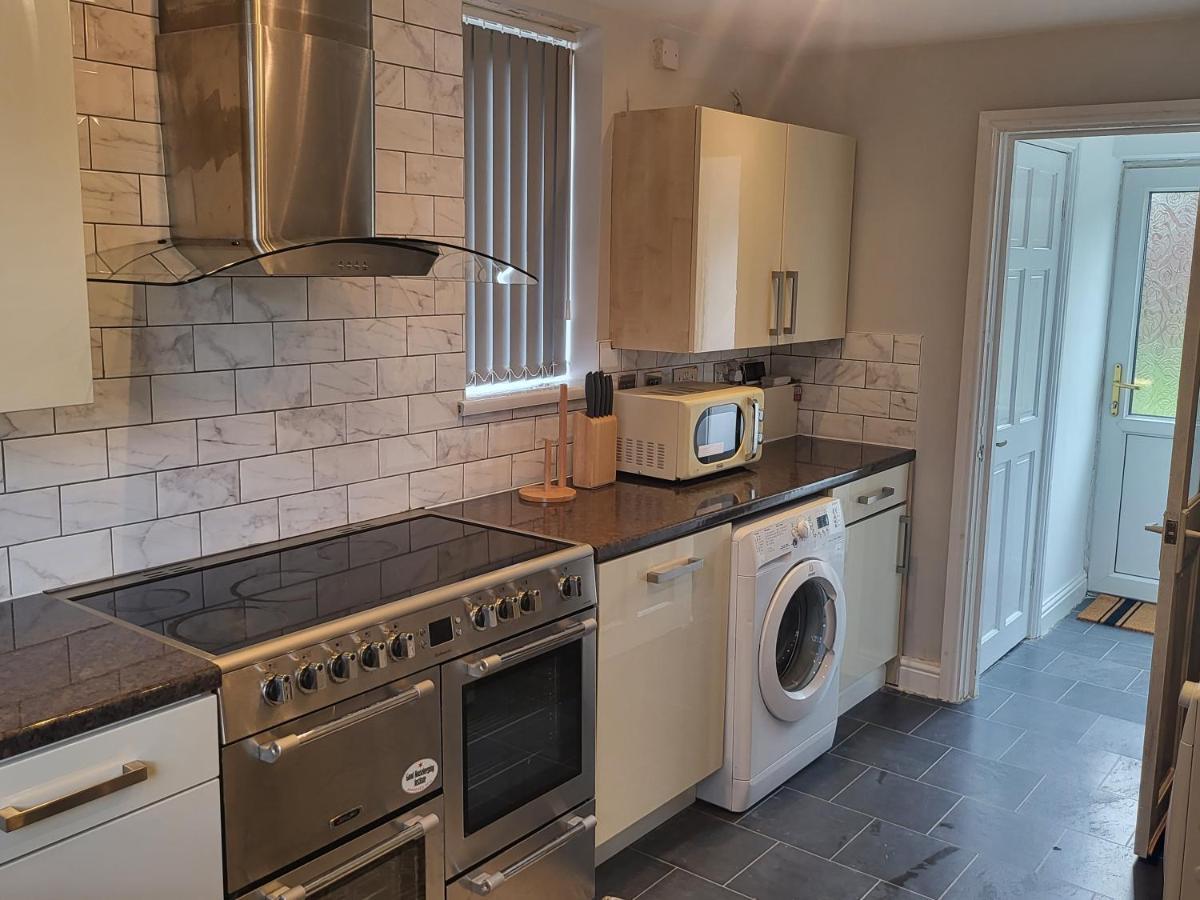 Spacious & Cosy Holiday Home In Mánchester Exterior foto